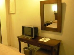 Isabel Suites Laoag Εξωτερικό φωτογραφία